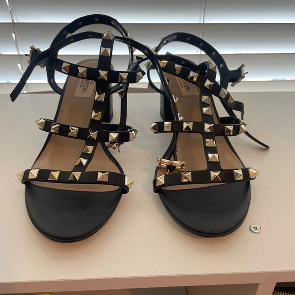 VALENTINO Garavani Rockstud 60 leather sandals - Picture 6 of 10